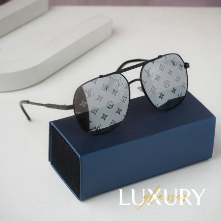 نظاره لويس فيتون مع حمايه شمسيه 400 uv